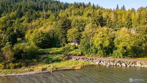 View/Area - 3164 Chuckanut Dr, Bow, WA 98232 photo 7 of 7