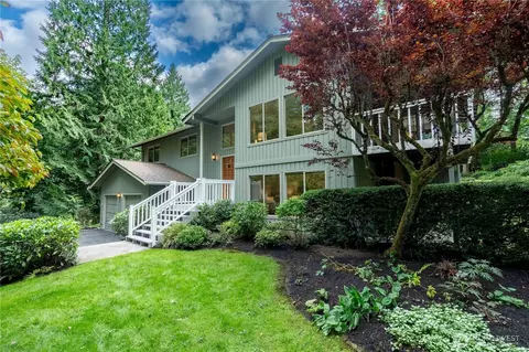 21415 SE 16th Pl, Sammamish, WA 98075