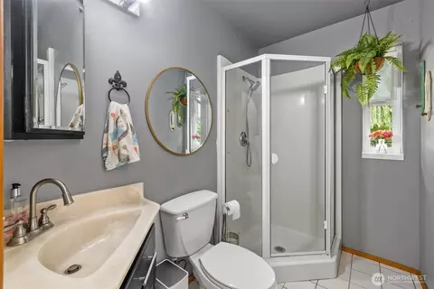 Bath - 330 Bell Bottom Rd, Sequim, WA 98382 photo 1 of 1