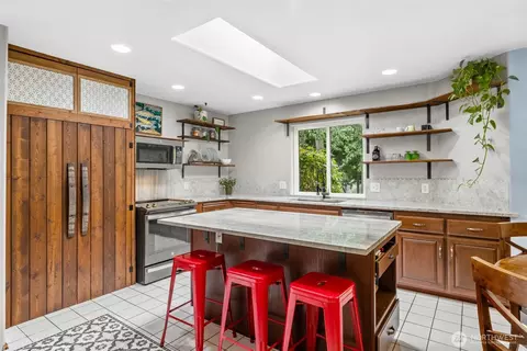 Kitchen - 330 Bell Bottom Rd, Sequim, WA 98382 photo 1 of 3