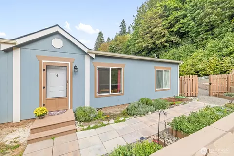 52 S Hemlock Ln, Port Angeles, WA 98362