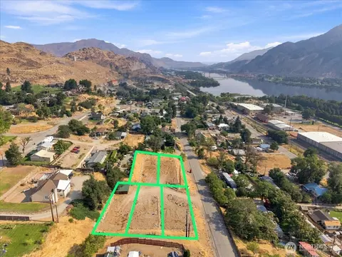 15 Terra Vista Ln, Chelan Falls, WA 98817
