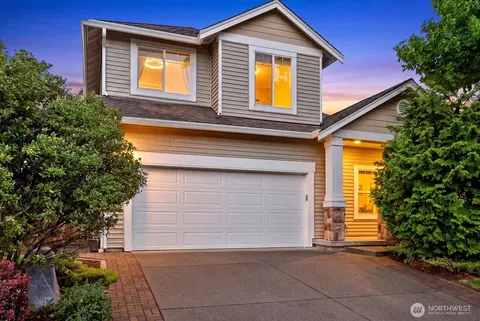 24546 SE 276th Ct, Maple Valley, WA 98038