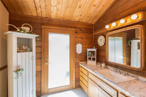 Bath - 4629 Happy Valley Rd, Sequim, WA 98382 photo 1 of 3