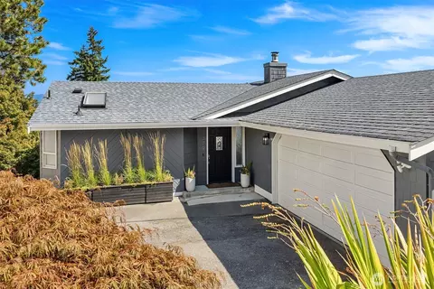 1379 SE Camano Dr, Camano Island, WA 98282