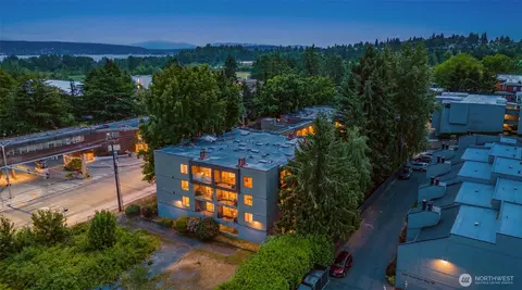 7323 NE Sand Point Way #111, Seattle, WA 98115