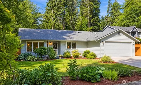 1666 Vine Maple Ln, Camano Island, WA 98282