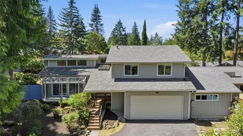 2209 W Lake Sammamish Pkwy NE, Redmond, WA 98052