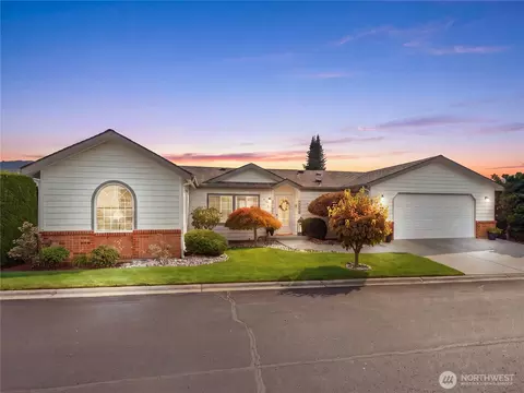 554 Canyon Dr, East Wenatchee, WA 98802