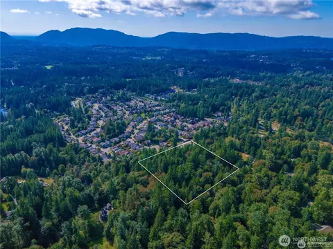 25010 SE 17th St, Sammamish, WA 98075