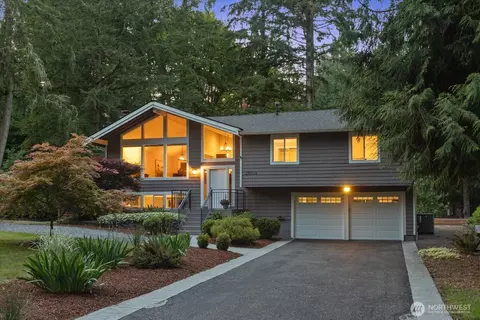 23004 NE 64th St, Redmond, WA 98053
