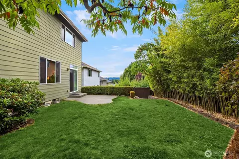 Exterior - 4109 223rd Pl SE, Bothell, WA 98021 photo 4 of 6