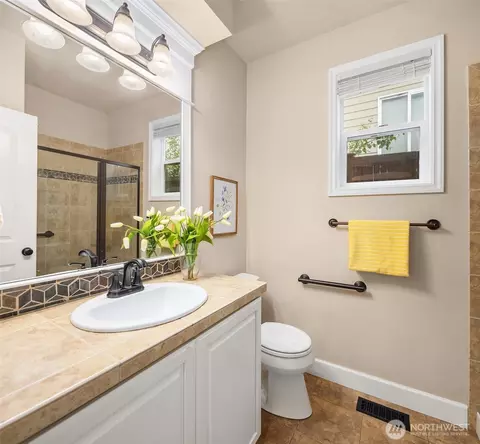 Bath - 4109 223rd Pl SE, Bothell, WA 98021 photo 1 of 3