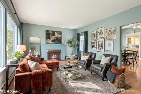 Living - 1010 Rucker Ave, Everett, WA 98201 photo 1 of 4