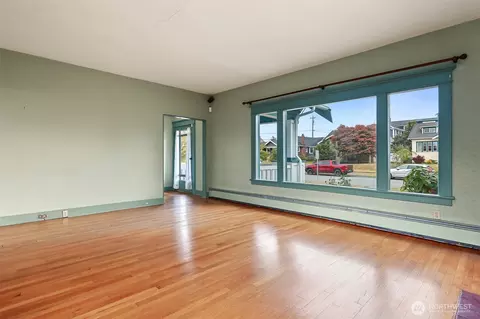 Living - 1010 Rucker Ave, Everett, WA 98201 photo 2 of 4