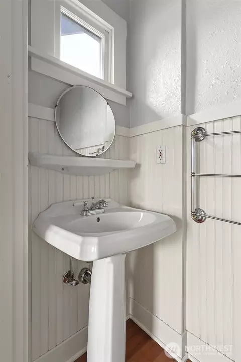 Bath - 1010 Rucker Ave, Everett, WA 98201 photo 4 of 5