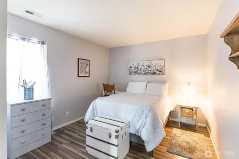 Bedroom - 114 Lane Blvd NE, Orting, WA 98360 photo 5 of 6