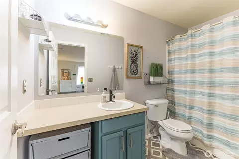 Bath - 114 Lane Blvd NE, Orting, WA 98360 photo 2 of 2