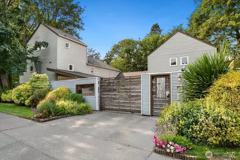3406 W Government Way #3, Seattle, WA 98199
