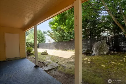 Exterior - 3909 Mason Loop Rd, Tacoma, WA 98409 photo 8 of 10