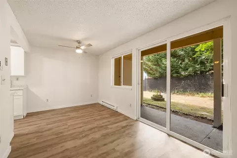 Dining - 3909 Mason Loop Rd, Tacoma, WA 98409 photo 2 of 2