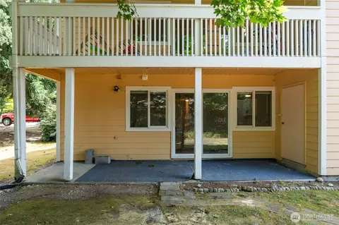 Exterior - 3909 Mason Loop Rd, Tacoma, WA 98409 photo 7 of 10