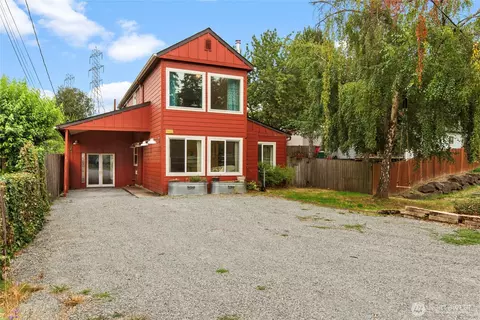 9682 Beacon Ave S, Seattle, WA 98118