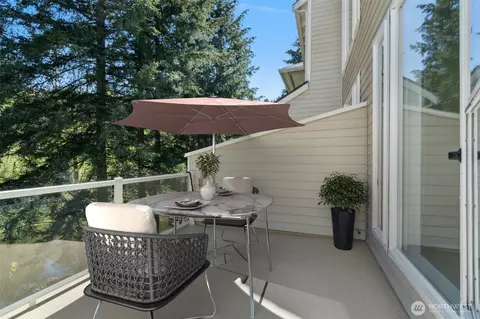Exterior - 9821 NE Riverbend Dr #C 102, Bothell, WA 98011 photo 1 of 9