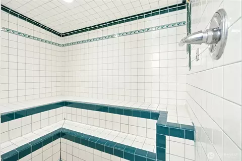 Bath - 9821 NE Riverbend Dr #C 102, Bothell, WA 98011 photo 5 of 6