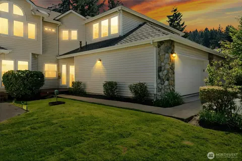 Exterior - 9821 NE Riverbend Dr #C 102, Bothell, WA 98011 photo 2 of 9