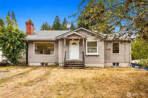 Exterior - 5816 Fleming St, Everett, WA 98203 photo 2 of 8