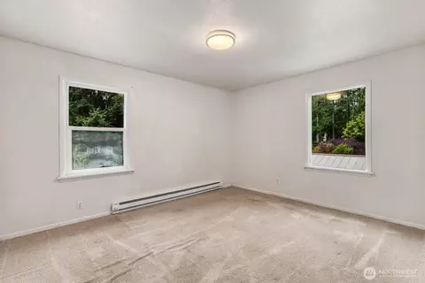 Bedroom - 5816 Fleming St, Everett, WA 98203 photo 1 of 5
