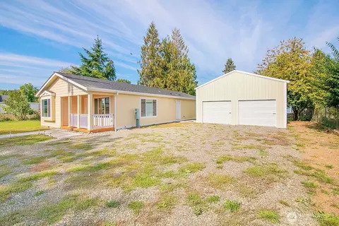 420 Pine St, Toledo, WA 98591