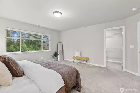 Bedroom - 18728 42nd Ave SE, Bothell, WA 98012 photo 4 of 6