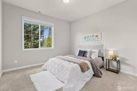 Bedroom - 18728 42nd Ave SE, Bothell, WA 98012 photo 1 of 6
