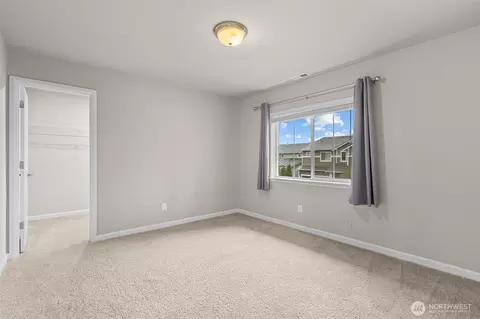 Bedroom - 18728 42nd Ave SE, Bothell, WA 98012 photo 5 of 6