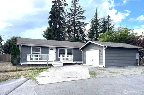 1311 104th St E, Tacoma, WA 98445