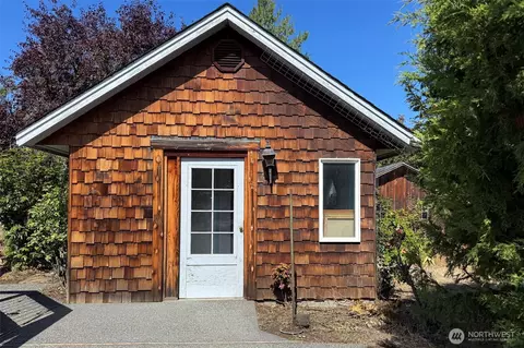 Exterior - 650 N Fifth Ave, Sequim, WA 98382 photo 9 of 13