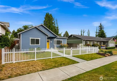 215 Puget St, Sedro Woolley, WA 98284