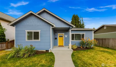 215 Puget St, Sedro Woolley, WA 98284