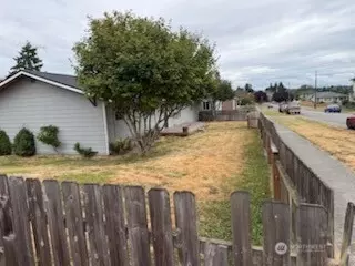 Exterior - 3103 26th St S, Everett, WA 98201 photo 2 of 5