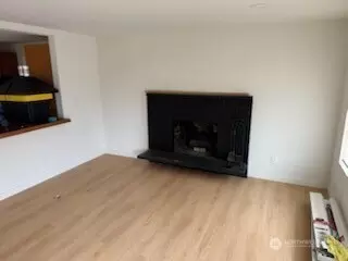 Living - 3103 26th St S, Everett, WA 98201 photo 2 of 3
