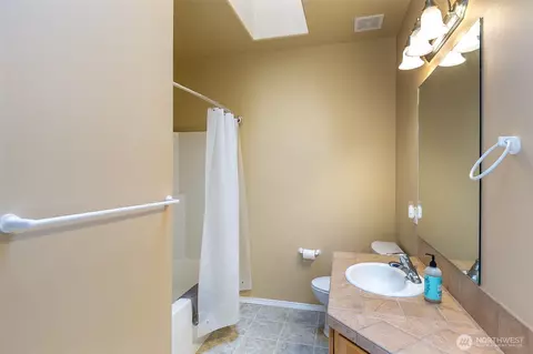 Bath - 80 Cascadia Loop, Sequim, WA 98382 photo 3 of 3
