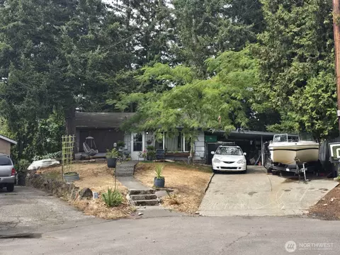 669 Pierce Ct NE, Renton, WA 98056