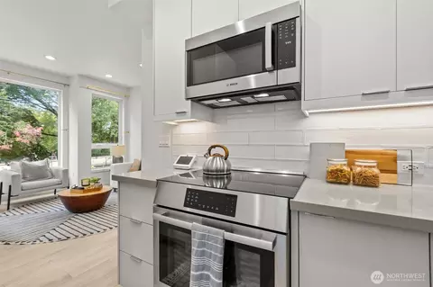 Kitchen - 716 11th Ave E #A, Seattle, WA 98102 photo 1 of 3