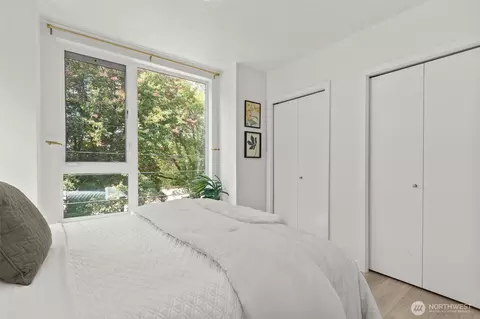 Bedroom - 716 11th Ave E #A, Seattle, WA 98102 photo 2 of 5
