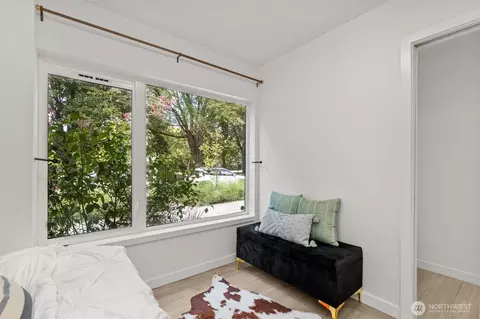 Other - 716 11th Ave E #A, Seattle, WA 98102 photo 3 of 5