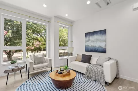 Living - 716 11th Ave E #A, Seattle, WA 98102 photo 2 of 2
