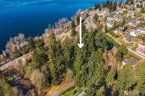 11 Nn 205th Ave NE, Sammamish, WA 98075