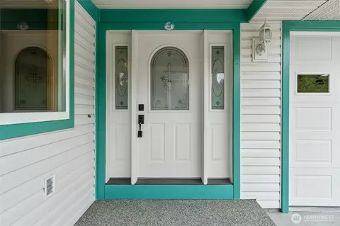 Entry Way - 220 Moonlight Dr, Sequim, WA 98382 photo 1 of 1